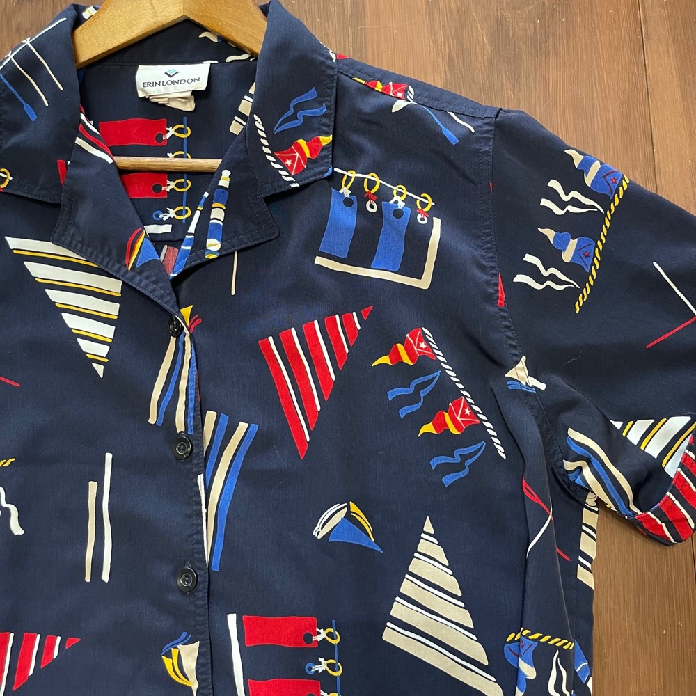 VTG Erin London Navy Blue Nautical Sailboat Print Short Sleeve Button Down Shirt